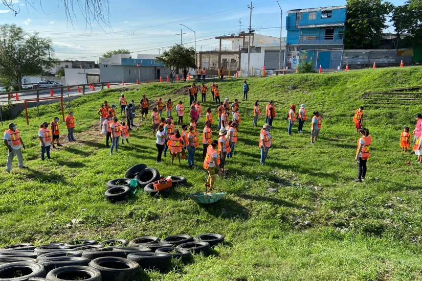 Hill - people -San Nicolas de los Garza